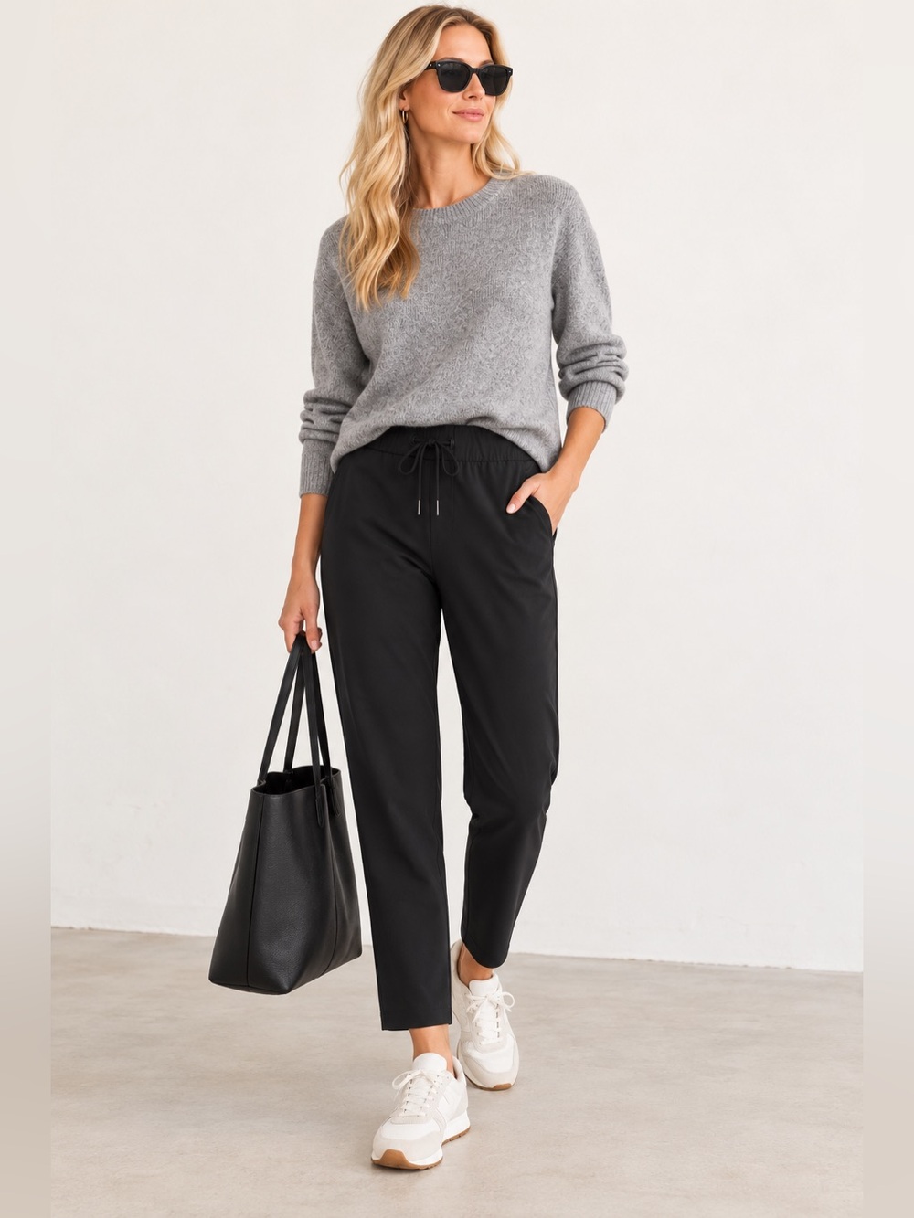 Lululemon On the Fly Pant Black Size 6 26.5” Inseam Stretch Travel Trouser